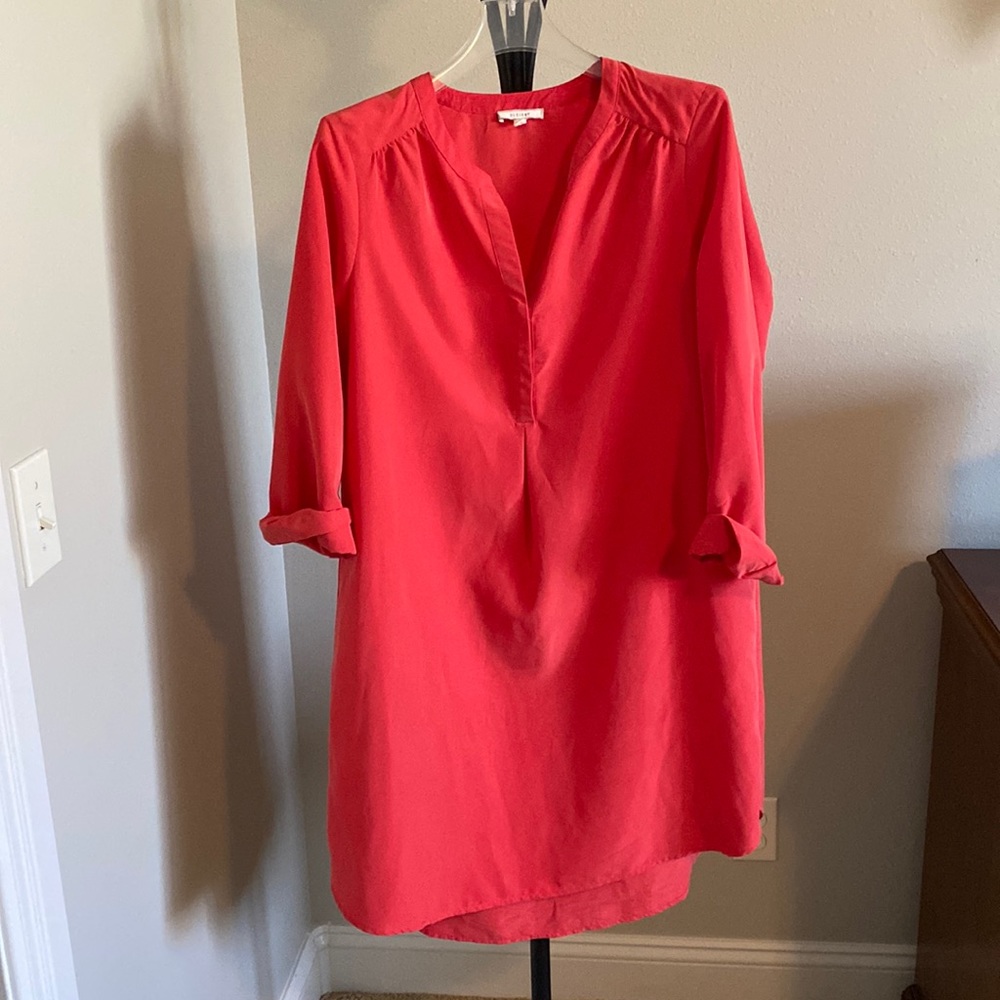 Coral sheath dress, size medium. Gently used. Easily dress up or down.